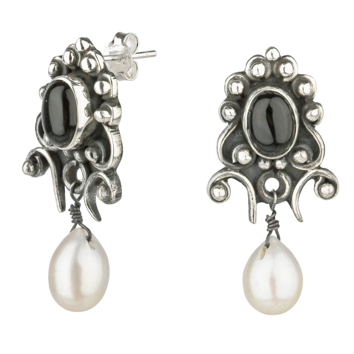 Black Onyx Lever Back Earrings in 14k Yellow Gold - DaVinci Emporium Black Onyx Lever Back Earrings in 14k Yellow Gold - DaVinci Emporium